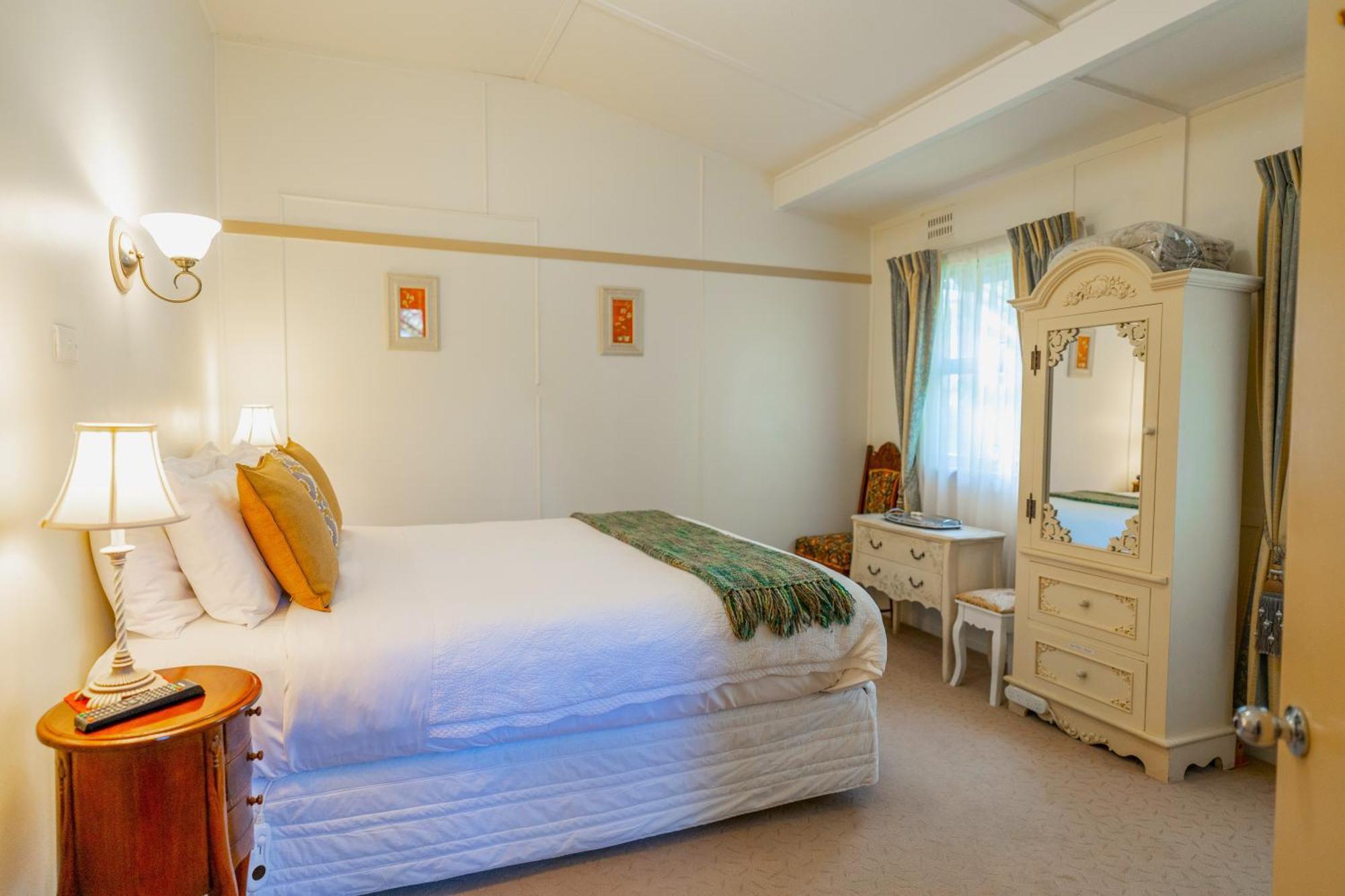 Kubba Roonga Guesthouse - Luxury Spa Retreat Blackheath Bagian luar foto