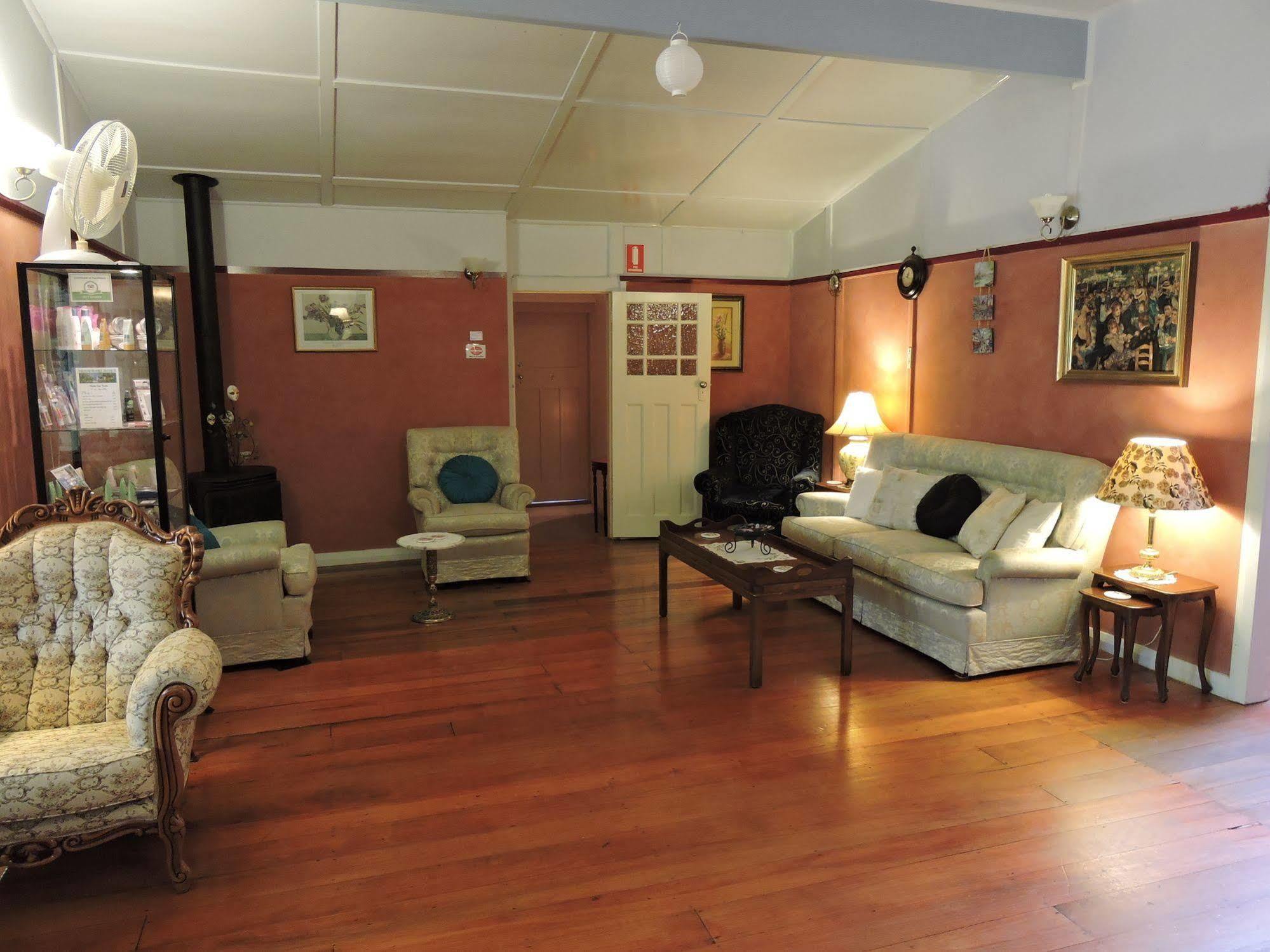 Kubba Roonga Guesthouse - Luxury Spa Retreat Blackheath Bagian luar foto