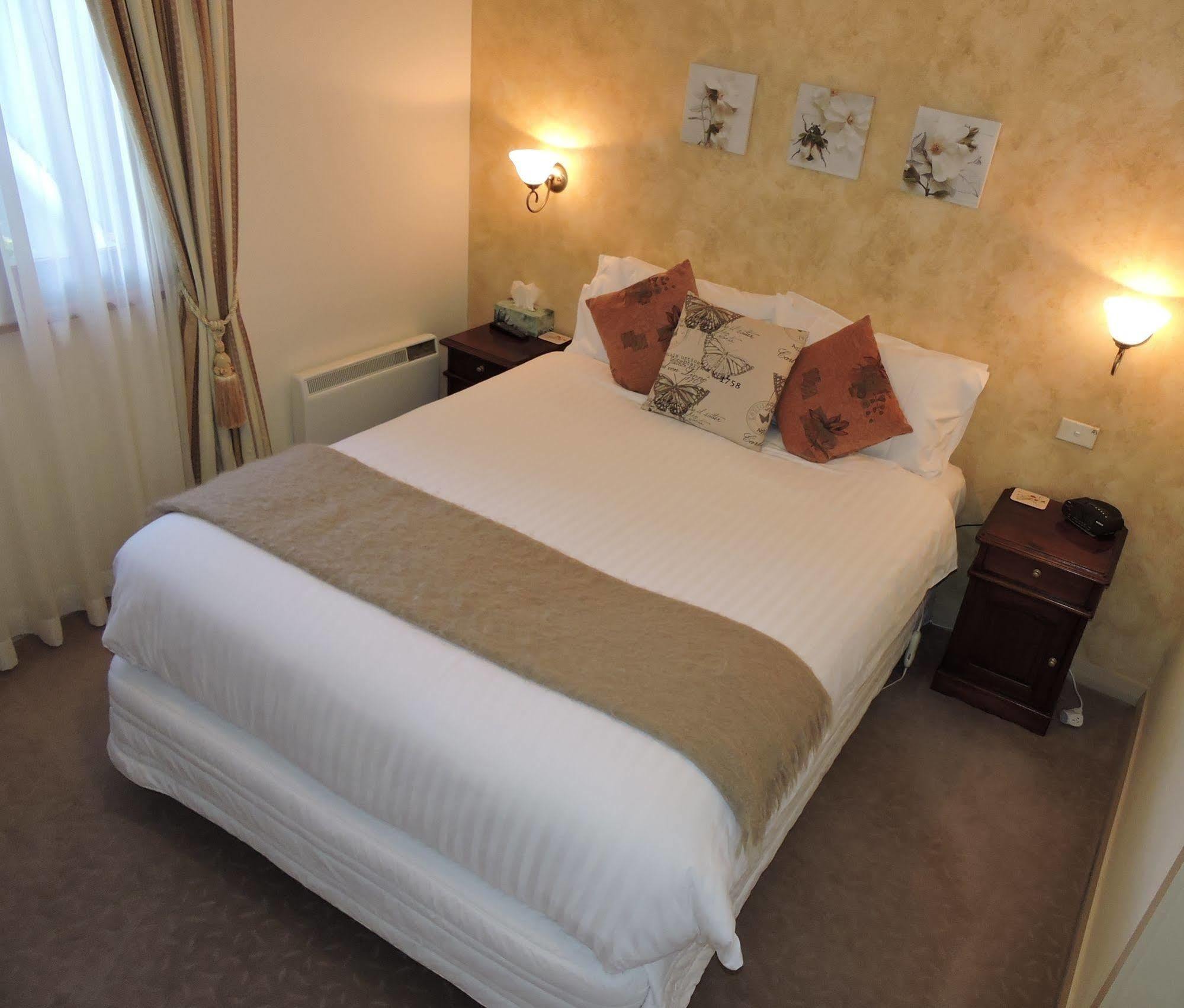 Kubba Roonga Guesthouse - Luxury Spa Retreat Blackheath Bagian luar foto
